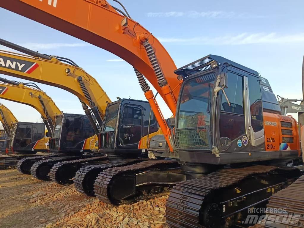 Hitachi ZX210LC Pelle sur chenilles