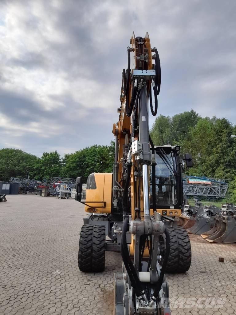 Liebherr A 914 V LIT Pelle sur pneus