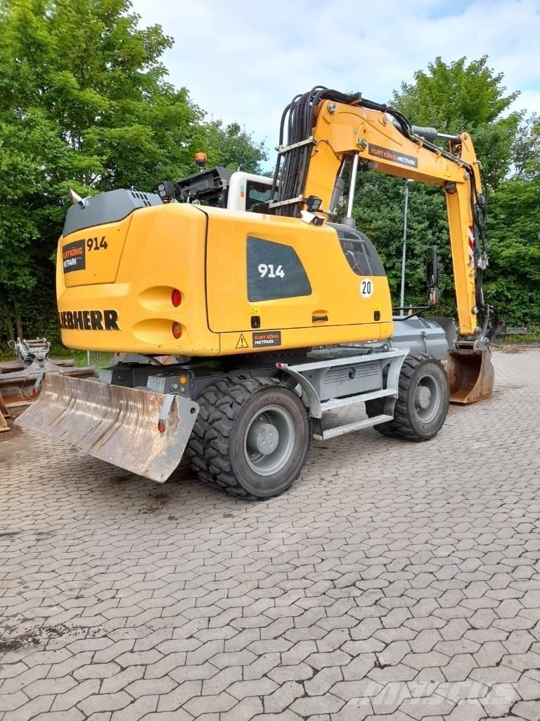 Liebherr A 914 V LIT Pelle sur pneus