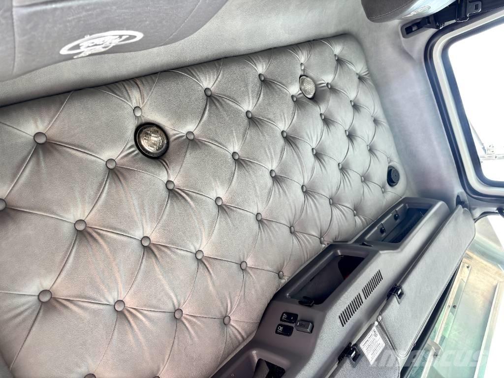 Mack GU713 Tracteur routier