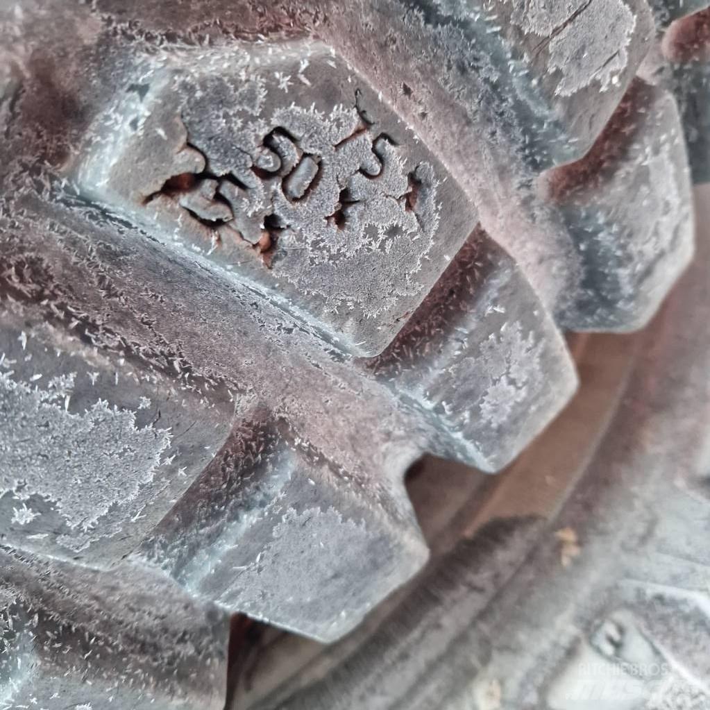  Däck Nokian Pneus, roues et jantes