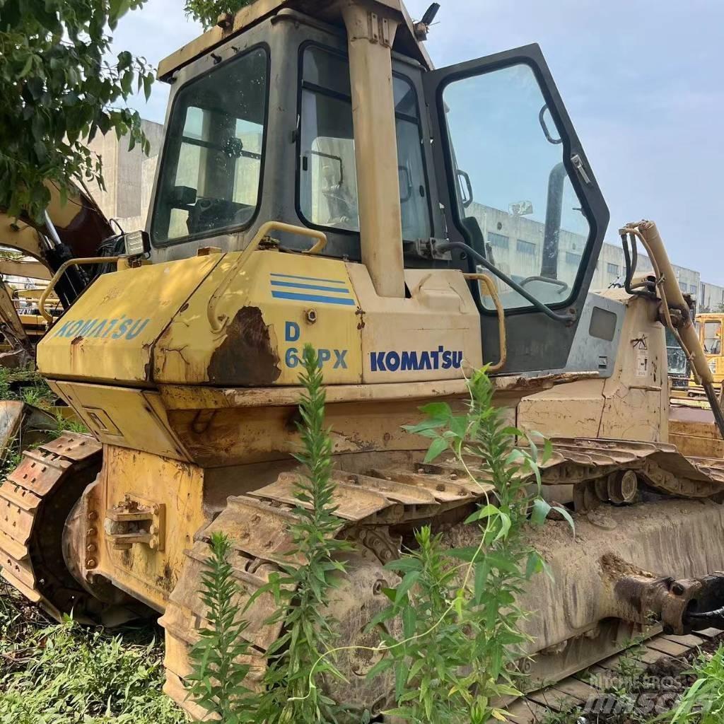 Komatsu D 65 P-12 Bouteurs sur chenilles