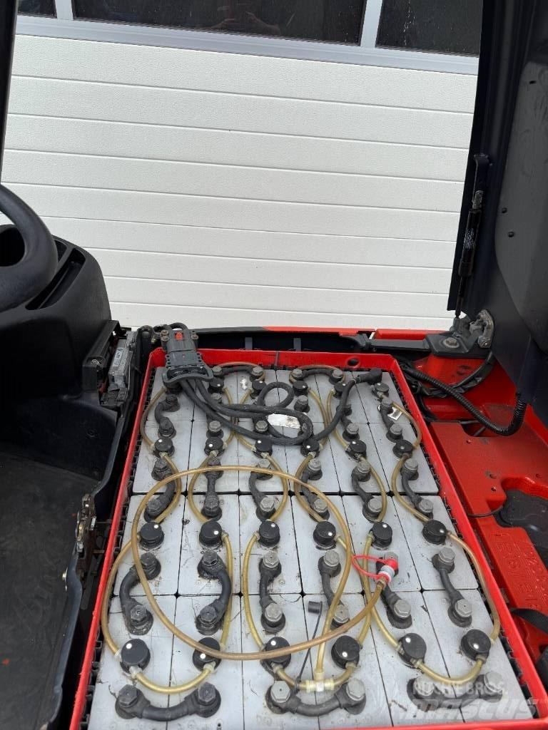 Linde E16-02 Chariots élévateurs électriques