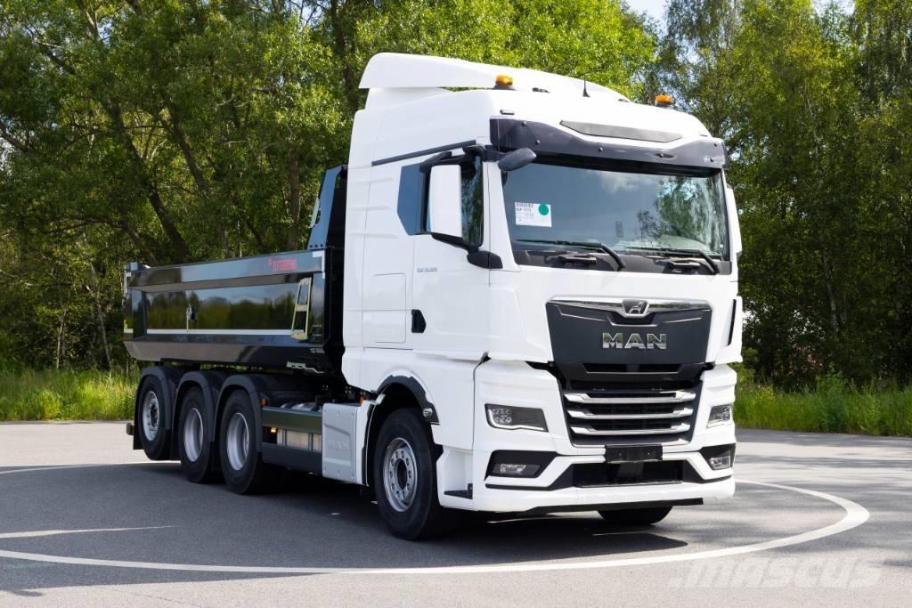 MAN TGX 35.520 Camion benne
