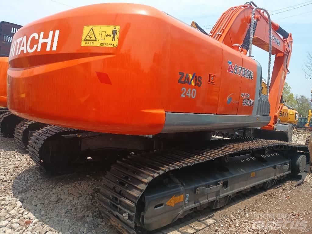 Hitachi ZX 240 Pelle sur chenilles