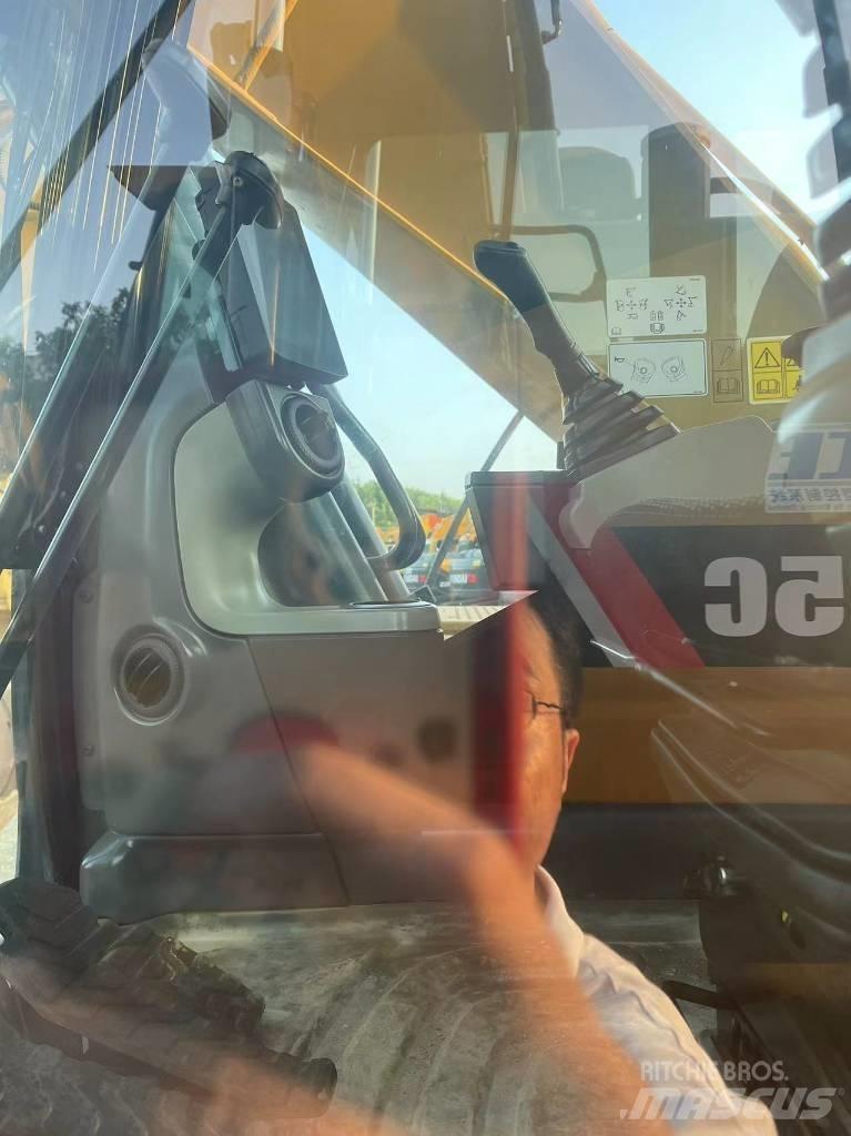 CAT 320gx Pelle sur chenilles