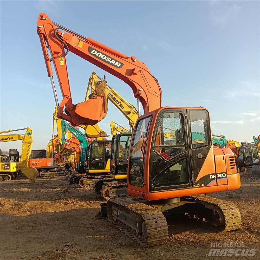 Doosan DH80G Pelle sur chenilles