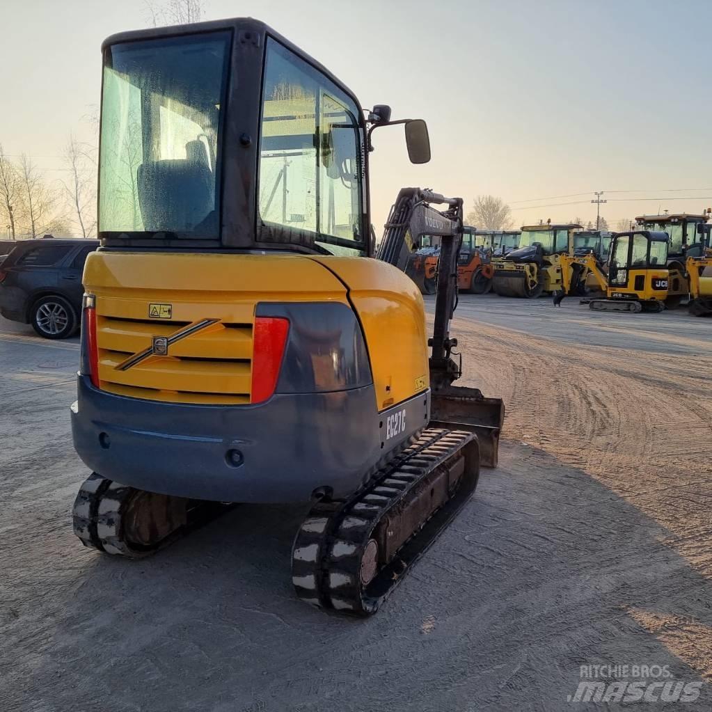 Volvo EC 27 C Mini pelle < 7t