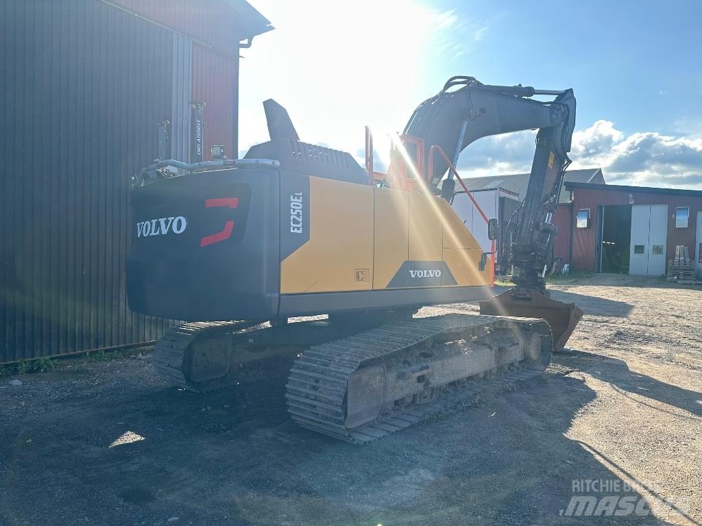 Volvo EC 250 EL Pelle sur chenilles