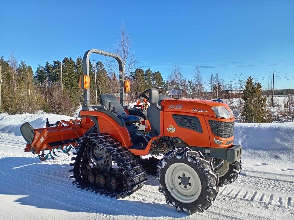Kubota JB 16-PC Tracteur