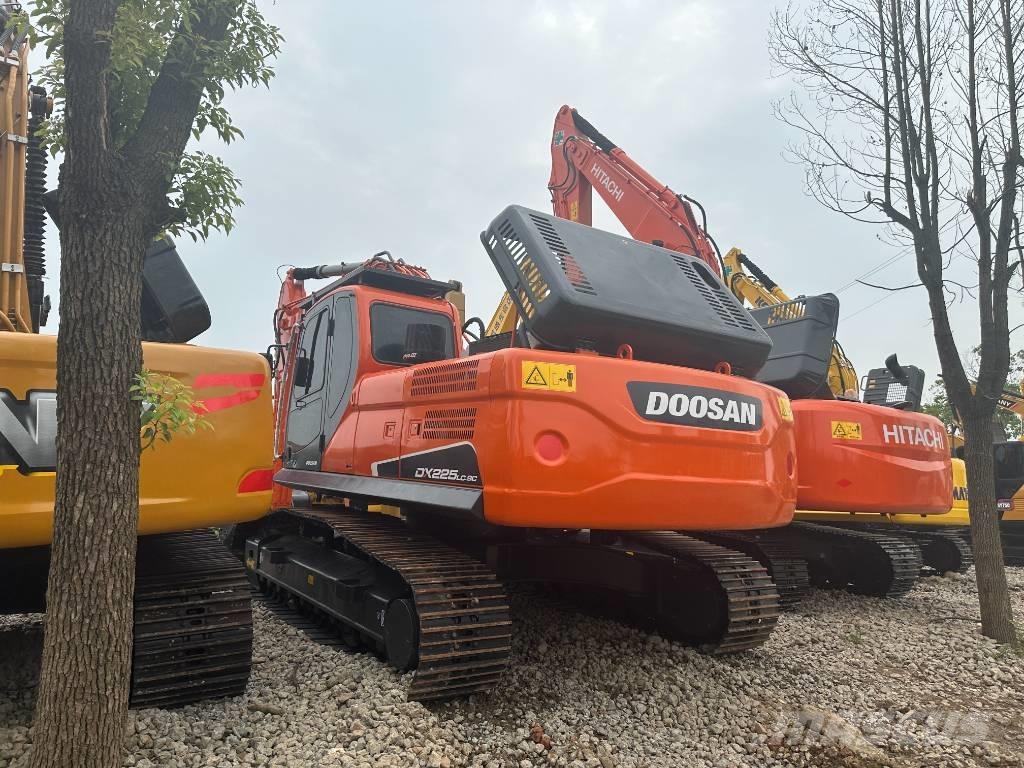 Doosan DX225 Pelle sur chenilles