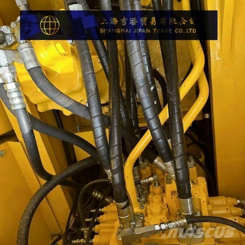 Komatsu PC 220 Pelle sur chenilles