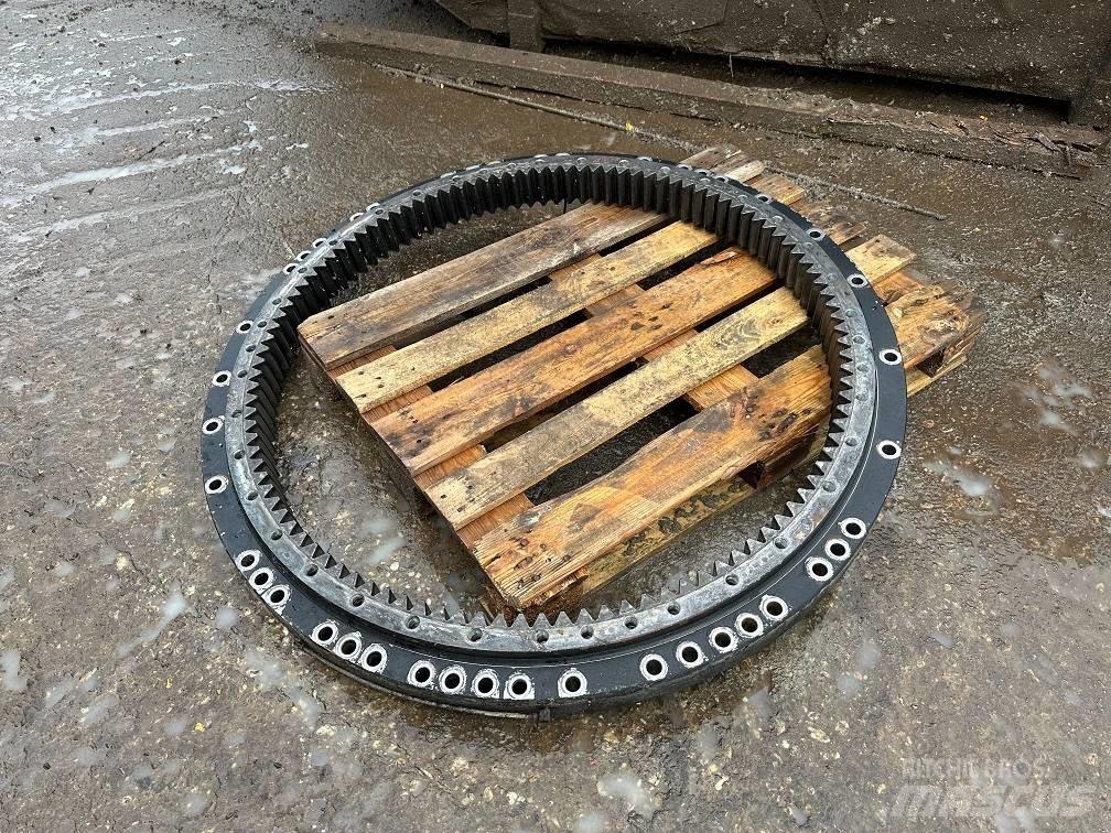 CAT 323 slew ring Essieux