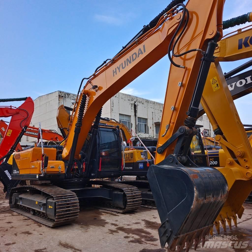 Hyundai 220lc-9s Pelle sur chenilles