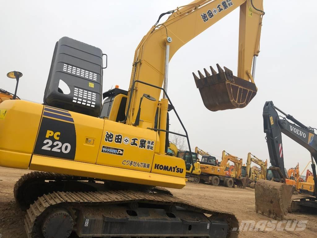 Komatsu 220-8 Pelle sur chenilles