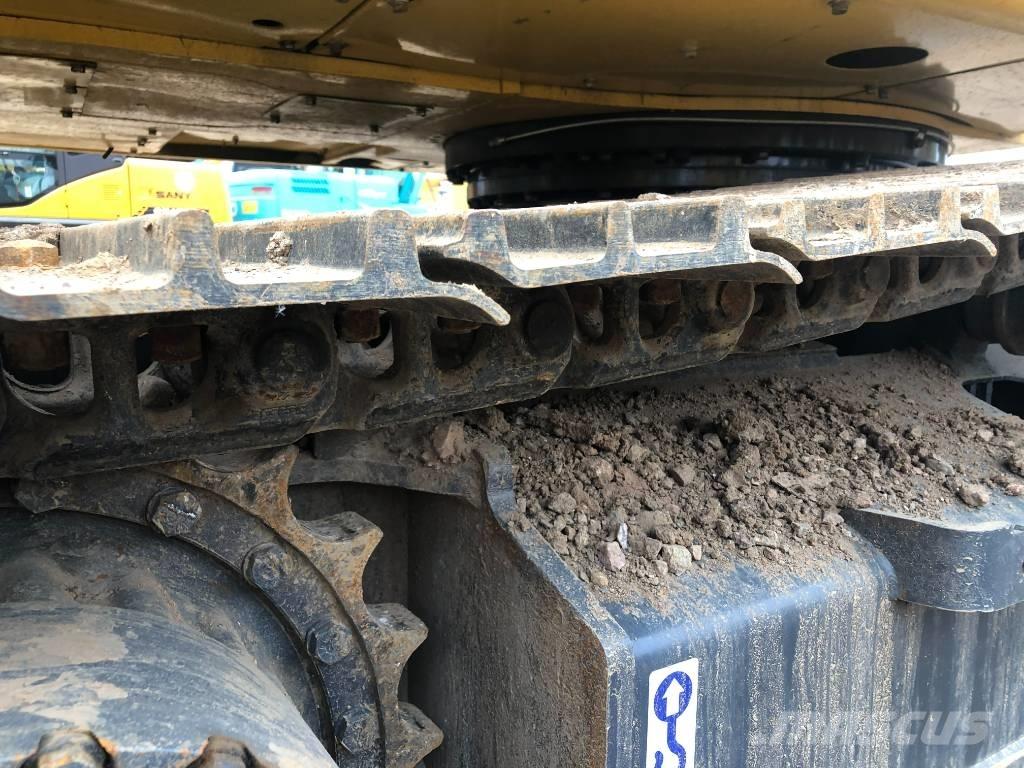 Komatsu 220-8 Pelle sur chenilles