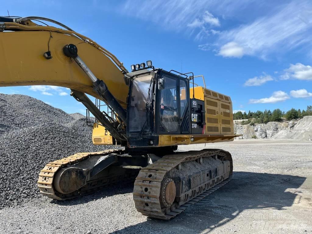 CAT 374 F Pelle sur chenilles