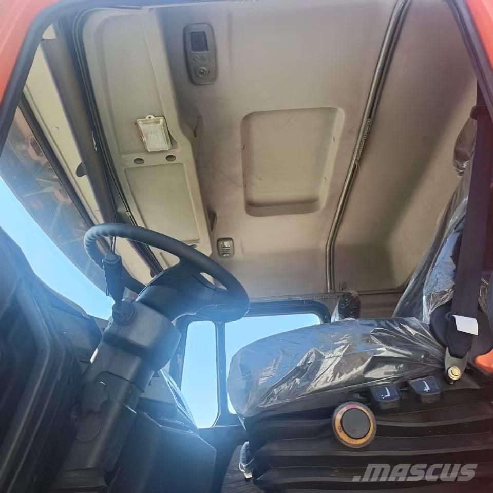 Shacman F3000 8x4 Camion benne