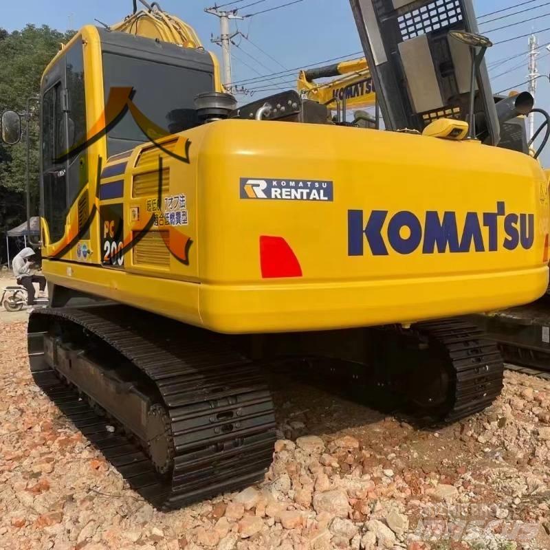 Komatsu PC 200 Pelle sur chenilles