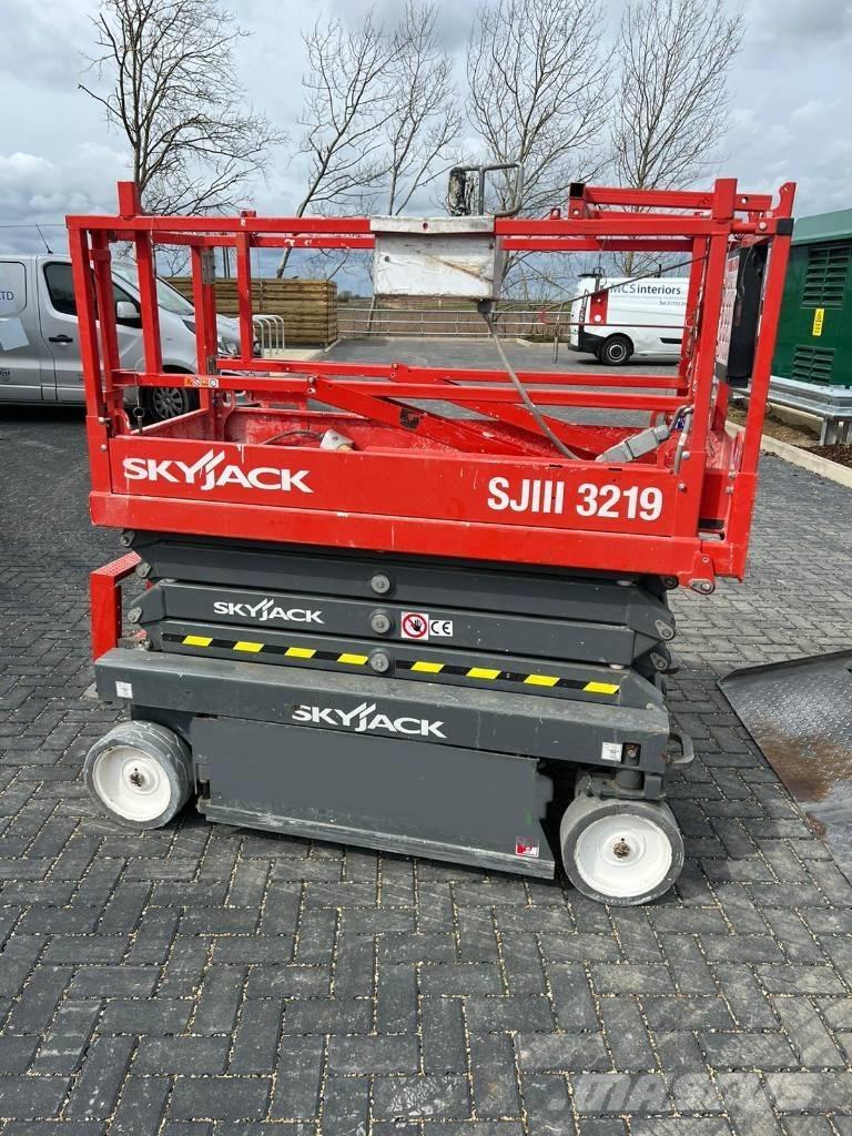 SkyJack SJ 3219 Nacelle ciseaux