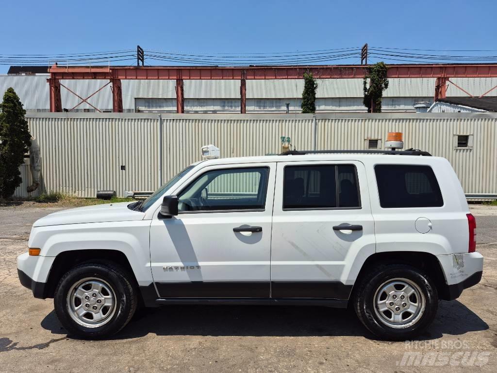 Jeep Patriot Utilitaire benne