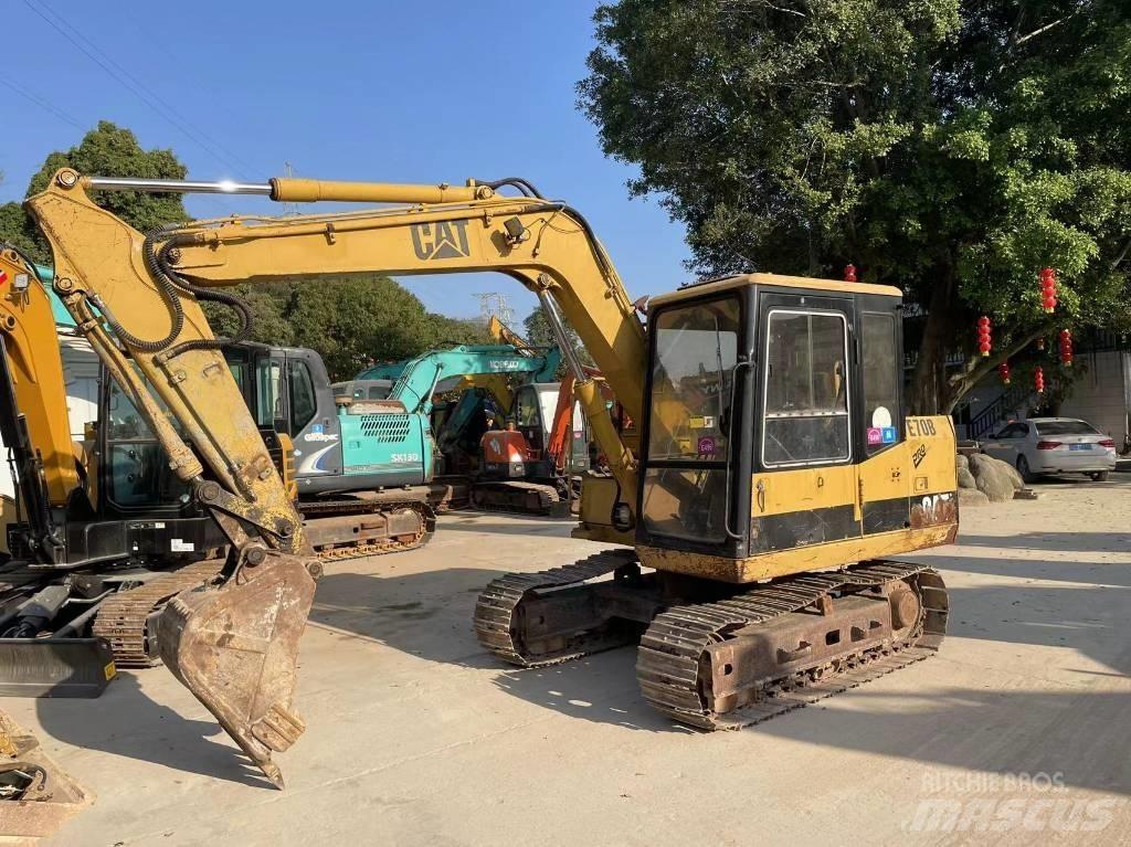 CAT E 70 B Pelle sur chenilles