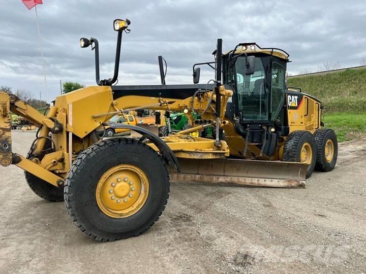 CAT 140 M Niveleuse