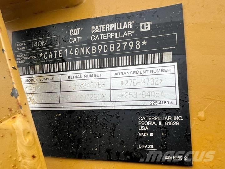 CAT 140 M Niveleuse
