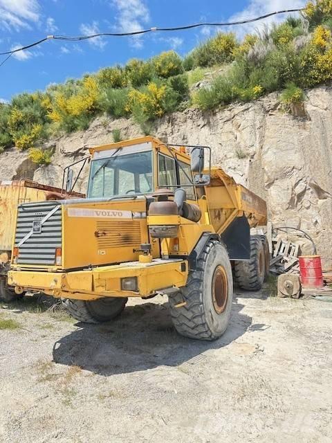 Volvo A 25 C Tombereau articulé