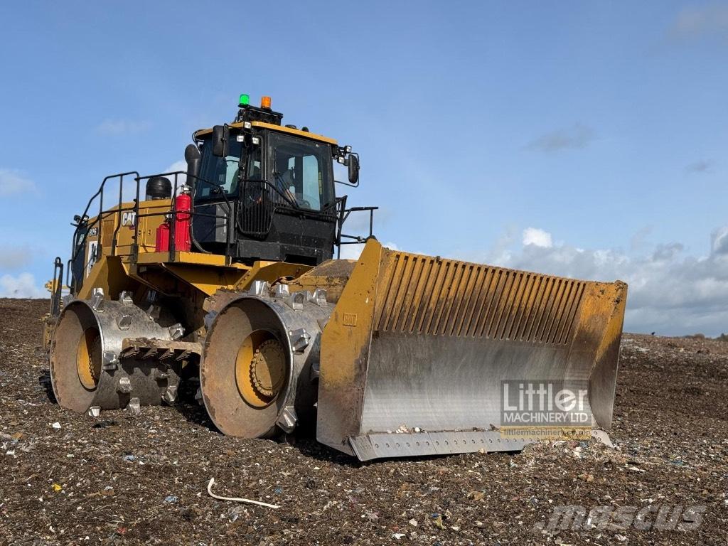 CAT 826 Compacteurs de déchets