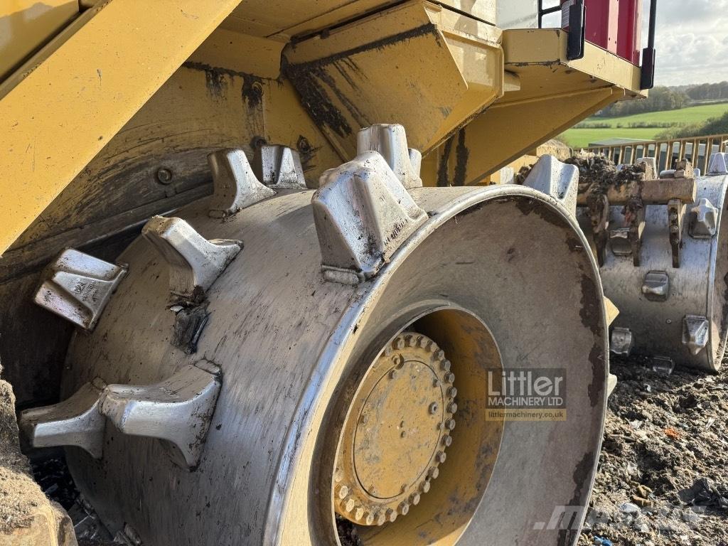 CAT 826 Compacteurs de déchets