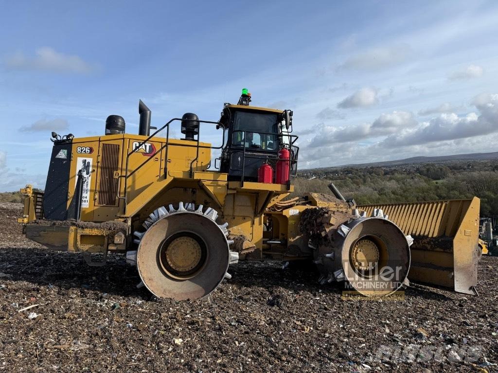 CAT 826 Compacteurs de déchets