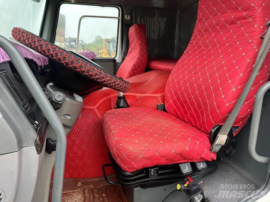 Howo 8*4 371hp Camion benne