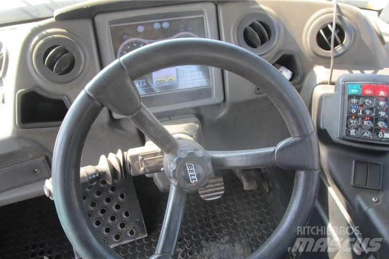 Bell B20E 6X4 Tombereau articulé