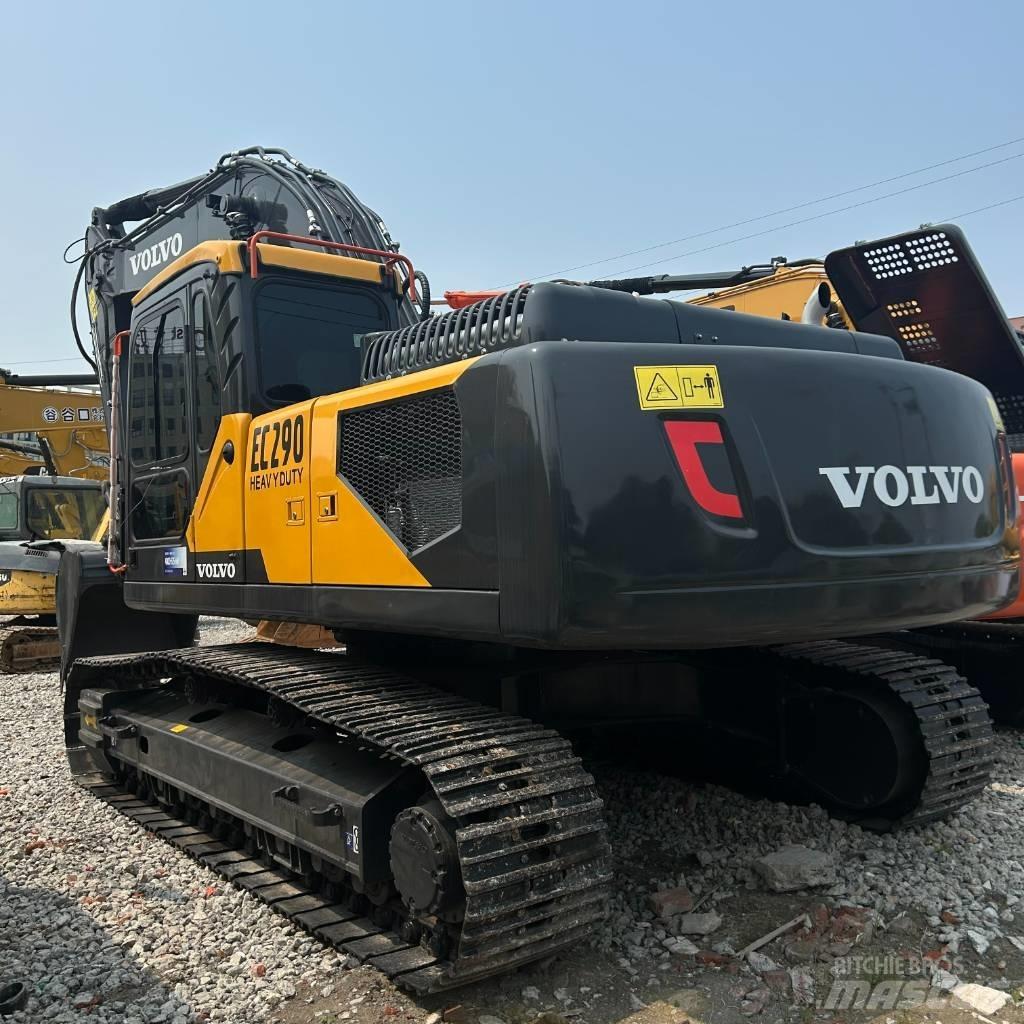 Volvo 290 Pelle sur chenilles