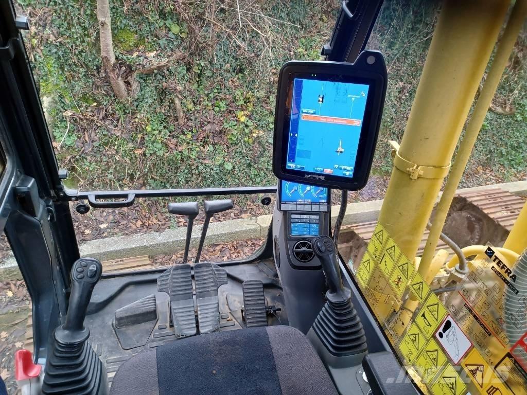 Komatsu PC 210 LC Pelle sur chenilles