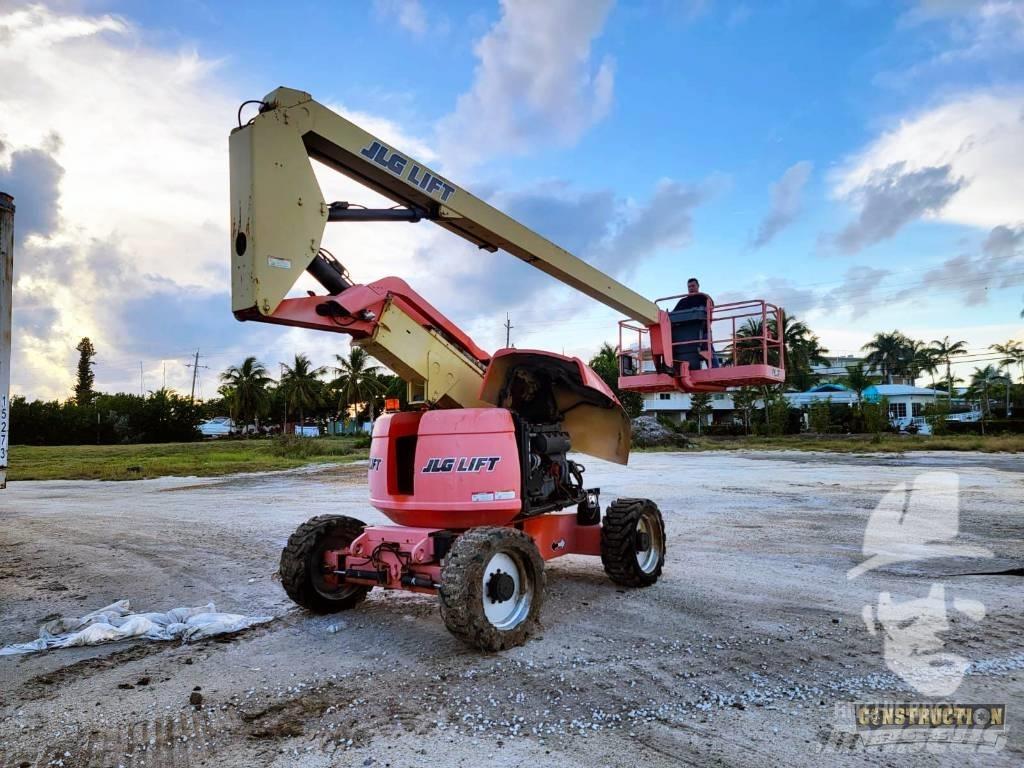JLG 600 A Nacelles articulées