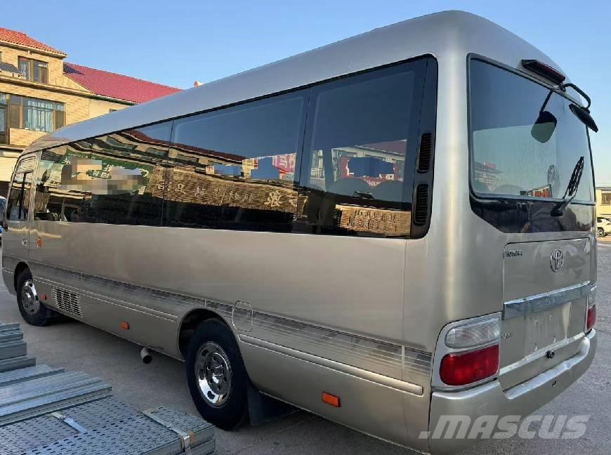 Toyota Coaster Autobus interurbain