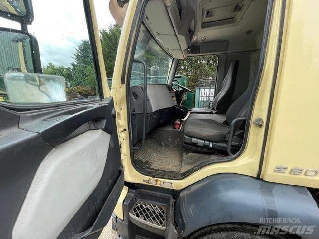 Volvo FL 280 Camion plateau