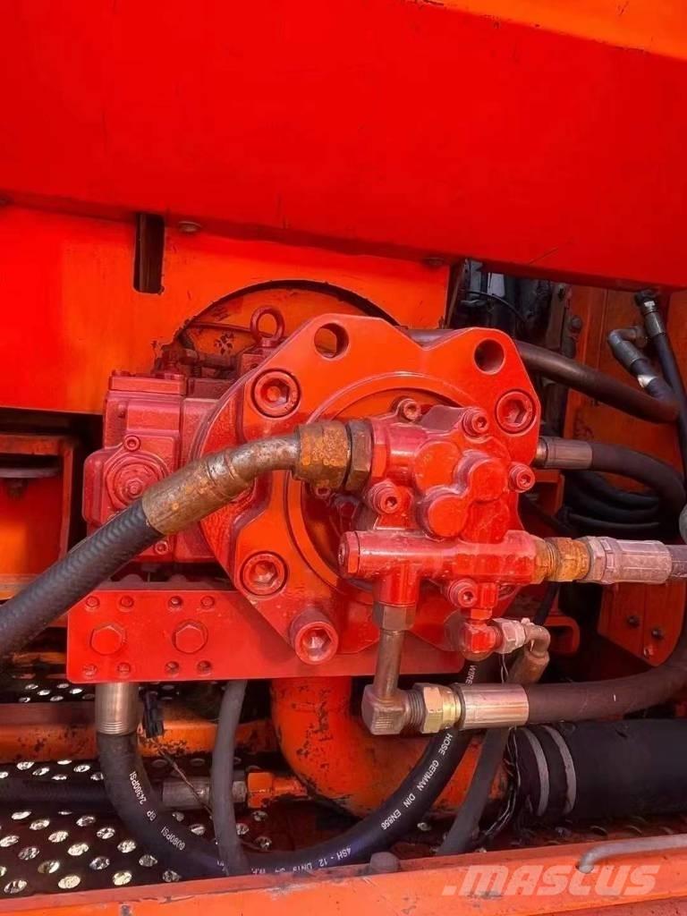 Doosan DH 300 LC-7 Pelle sur chenilles