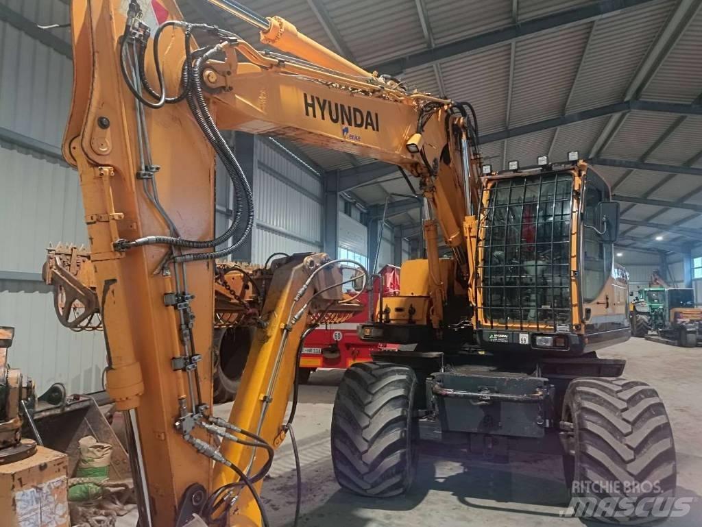 Hyundai RW140-9A Pelle sur pneus
