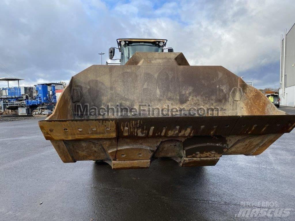 CAT 966 M XE Chargeuse sur pneus