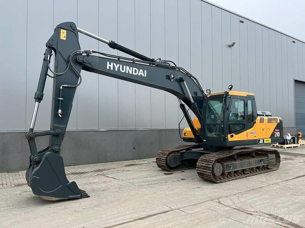 Hyundai R 210 Pelle sur chenilles
