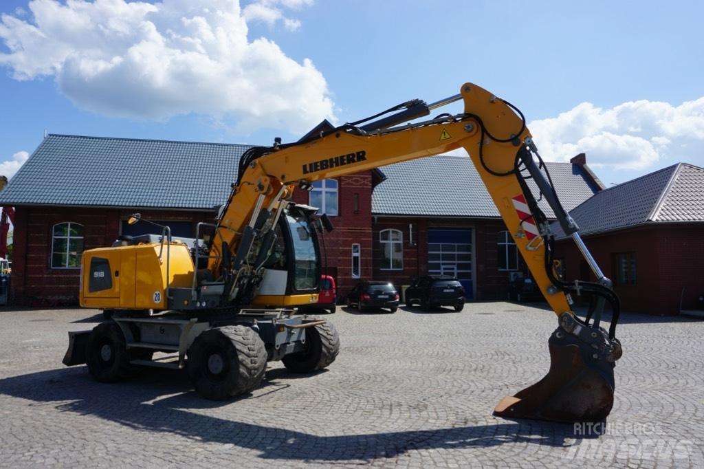 Liebherr A 918 Pelle sur pneus
