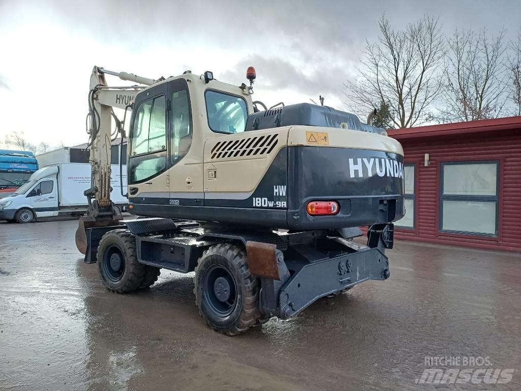 Hyundai HW 180 - 9A Pelle sur pneus
