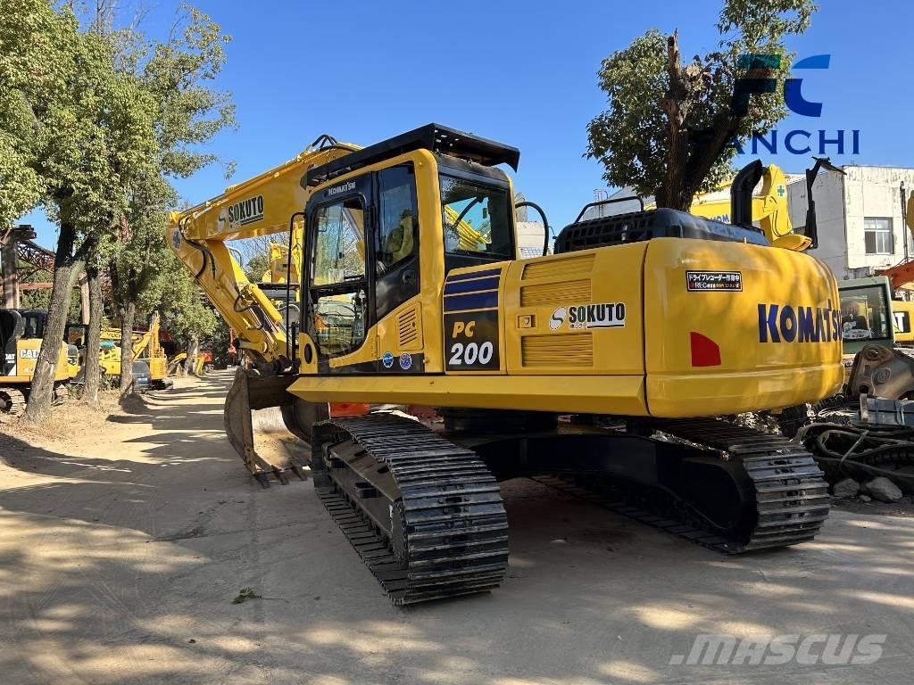Komatsu PC 200 Pelle sur chenilles