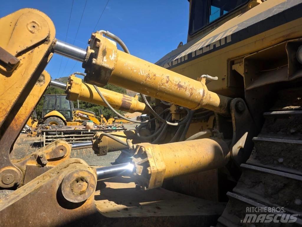 CAT D 10 N Bouteurs sur chenilles