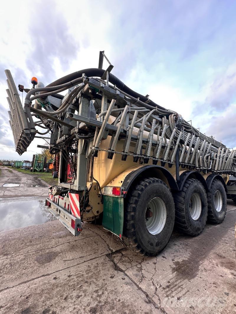 Samson PG 25 Epandeur de fumier