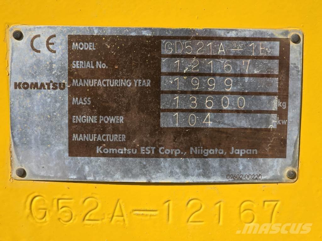 Komatsu GD521A-1 Niveleuse