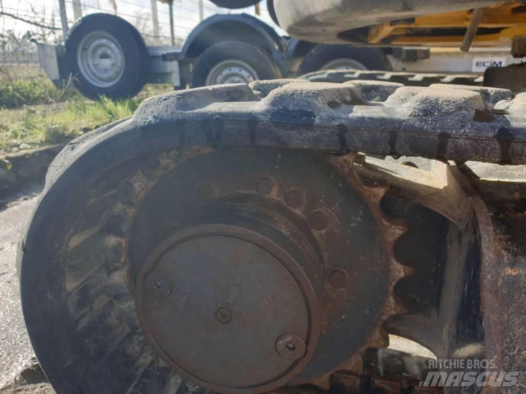 Komatsu PC26MR-3 Mini pelle < 7t